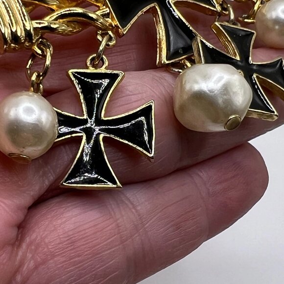 Vintage Black Enamel Cross Imitation Dangling Pearls Bar Brooch Costume Jewelry - Picture 3 of 9